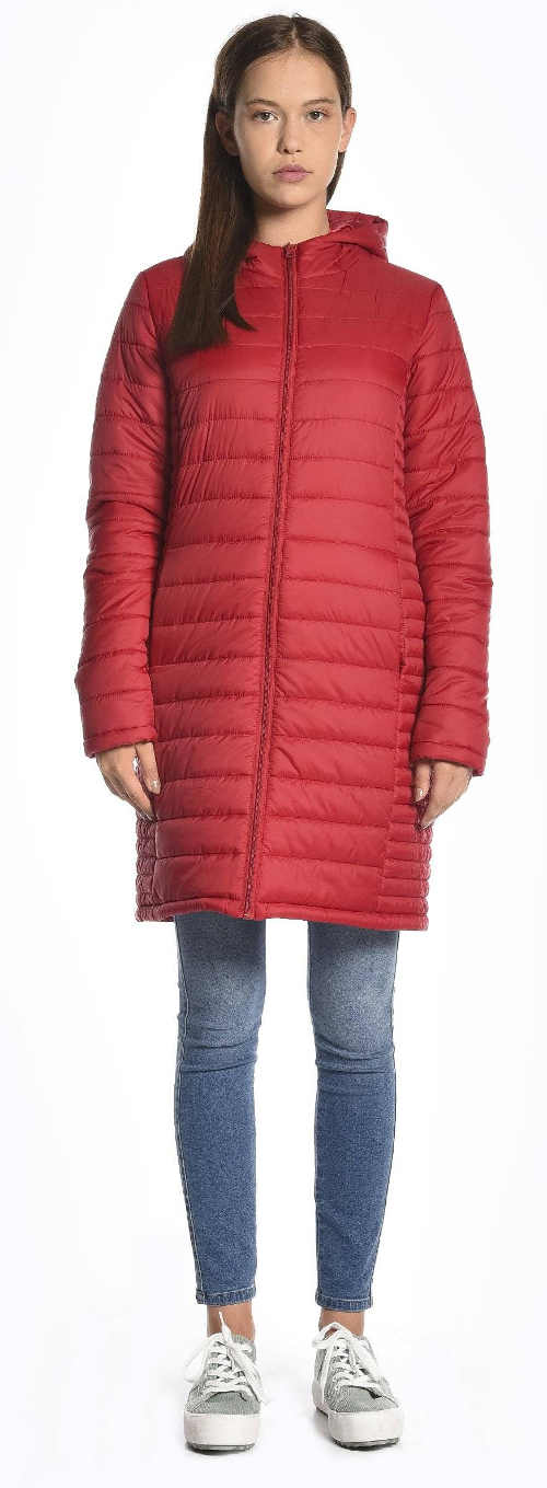 Dlhý červený prešívaný zimný kabát pre mladých