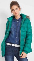 Smaragdovo zelená dámska zimná bunda s teplou podšívkou
