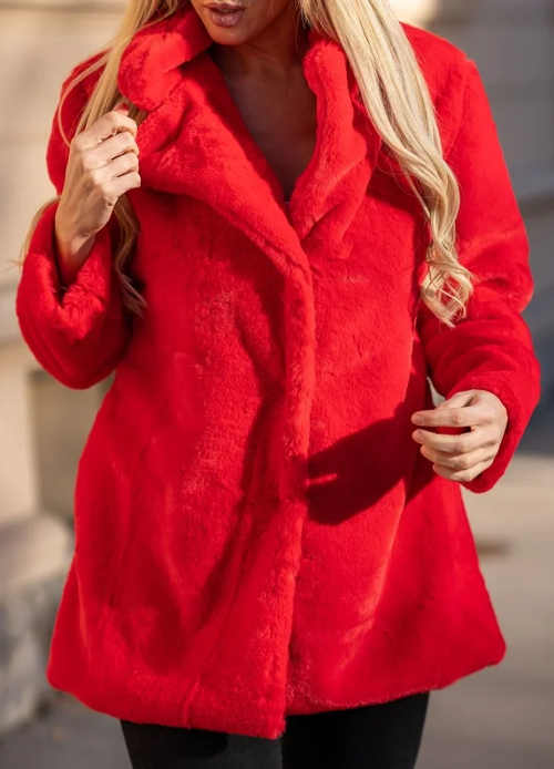 Červený plyšový dámsky kabát s dĺžkou do pása