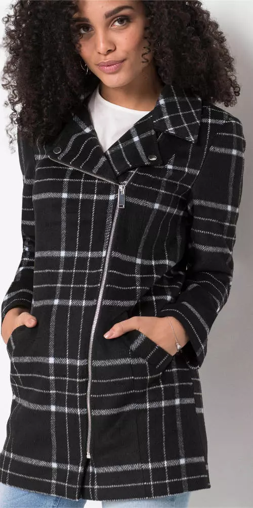Čierny dámsky kockovaný kabát so zipsom