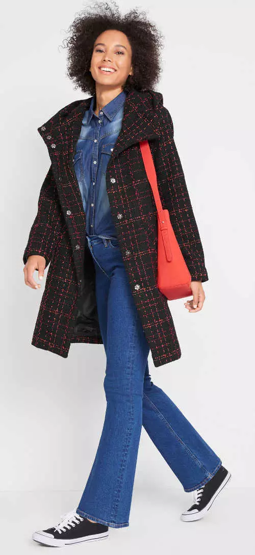 Trendy čierno-červený kabát so širokým golierom