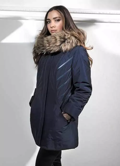 Luxusný prešívaný kabát v modrej farbe s kožušinou